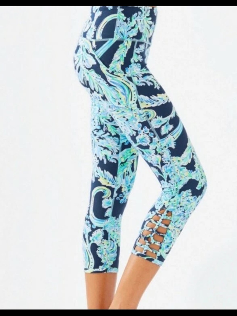 Lilly Pulitzer Lux 21" Weekender High Rise Crop Leggings Scuba Doo lattice XL - Picture 4 of 7